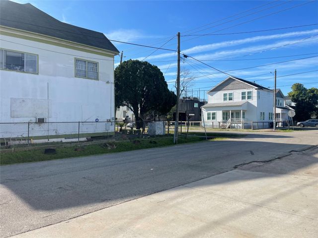 3601 Engelke Street, Houston, TX 77003