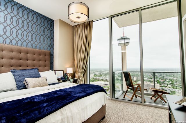 610 E Market St Unit 3017, San Antonio, TX 78205