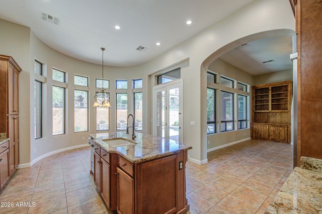 3949 N ARBOLES Circle, Mesa, AZ 85207