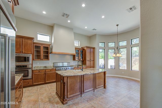 3949 N ARBOLES Circle, Mesa, AZ 85207