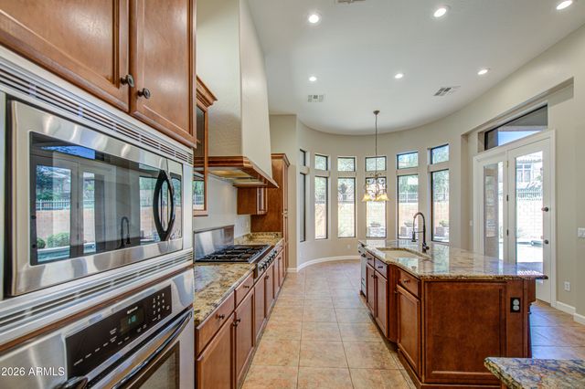 3949 N ARBOLES Circle, Mesa, AZ 85207