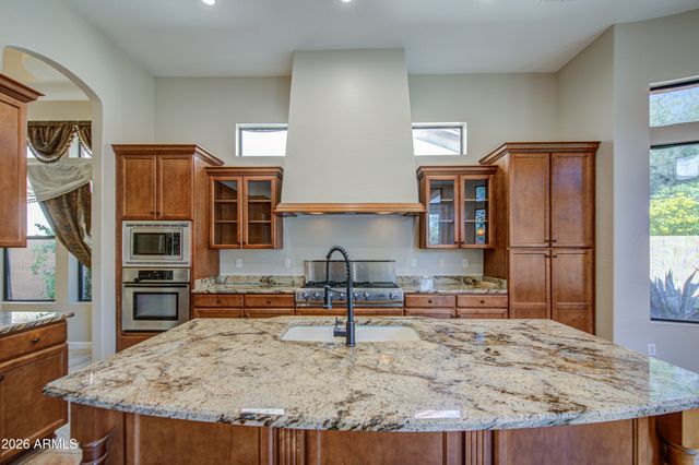 3949 N ARBOLES Circle, Mesa, AZ 85207