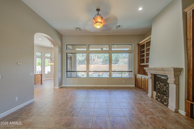 3949 N ARBOLES Circle, Mesa, AZ 85207