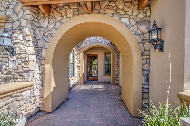 3949 N ARBOLES Circle, Mesa, AZ 85207