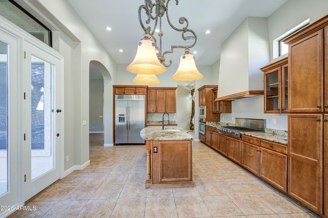 3949 N ARBOLES Circle, Mesa, AZ 85207