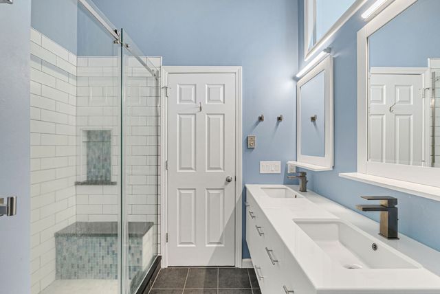 91 Hillside Dr 91, Wayland, MA 01778