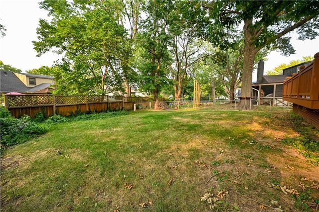 10634 W 102nd Terrace, Overland Park, KS 66214