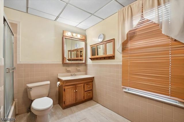 453 Park Ave, City Of Orange Twp., NJ 07050