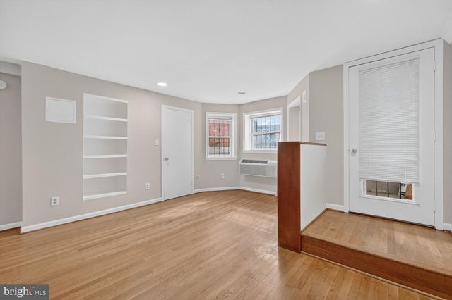 1769 T ST NW, Washington, DC 20009