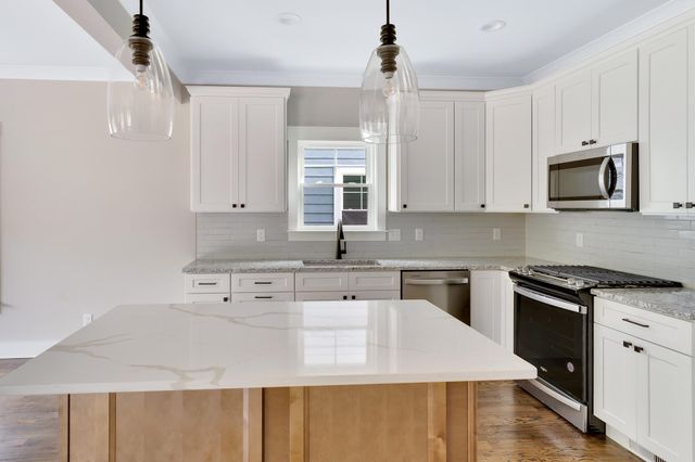 1323 Thomas Avenue 9, Chattanooga, TN 37409