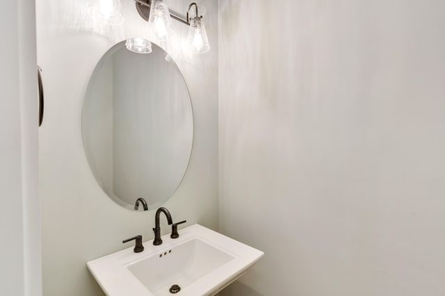 1323 Thomas Avenue 9, Chattanooga, TN 37409