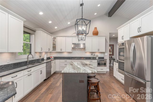 24 Herron View Lane, Weaverville, NC 28787