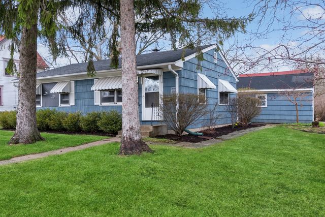 735 Chestnut Street, Deerfield, IL 60015