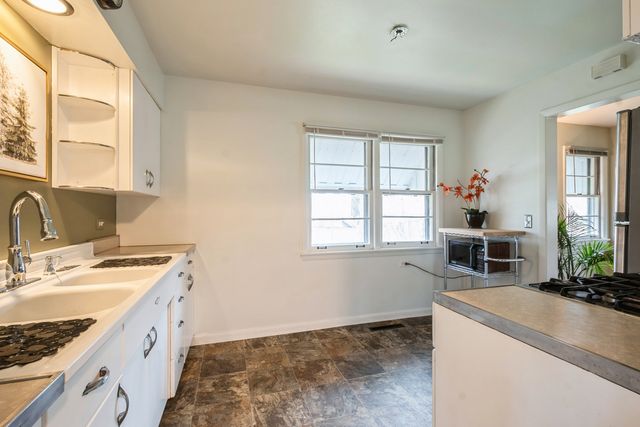 735 Chestnut Street, Deerfield, IL 60015