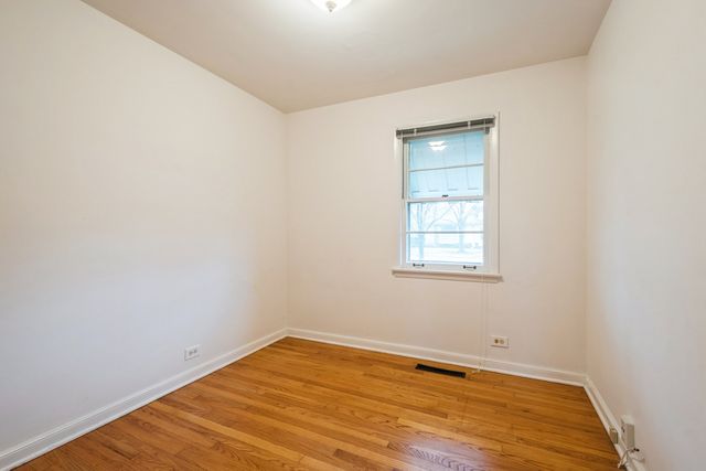 735 Chestnut Street, Deerfield, IL 60015