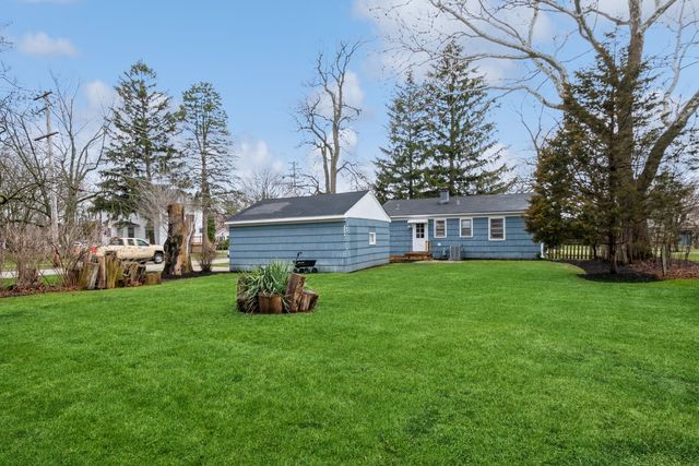 735 Chestnut Street, Deerfield, IL 60015