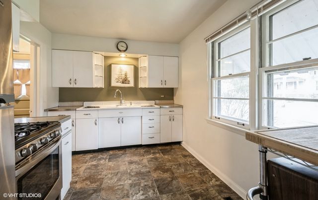 735 Chestnut Street, Deerfield, IL 60015