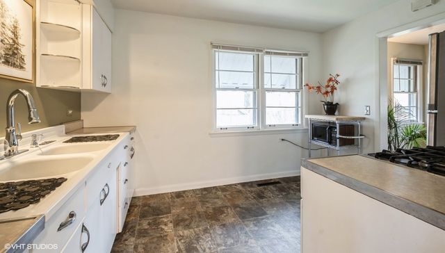 735 Chestnut Street, Deerfield, IL 60015