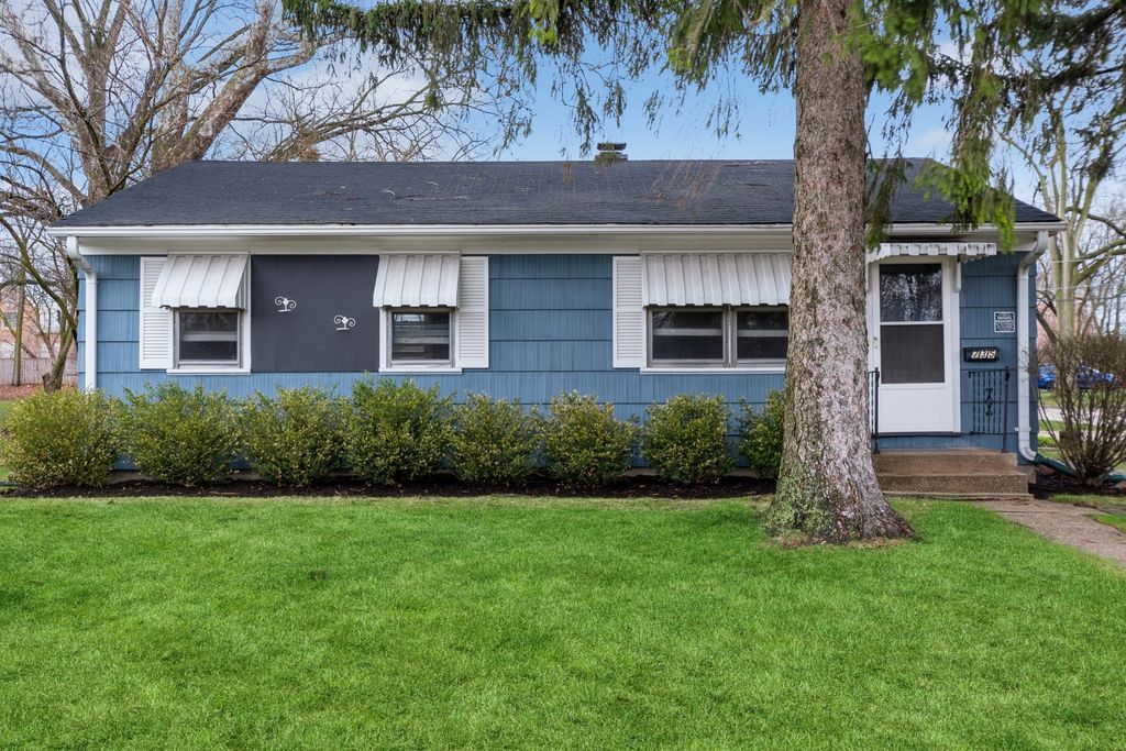 735 Chestnut Street, Deerfield, IL 60015