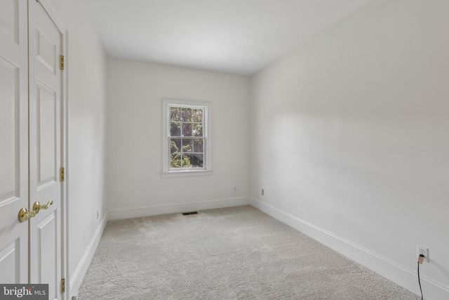 9 WYETH LN, Hockessin, DE 19707