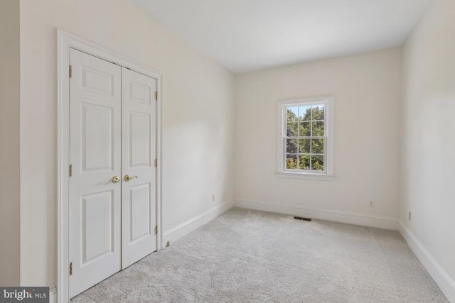 9 WYETH LN, Hockessin, DE 19707