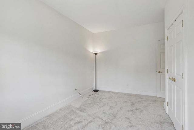 9 WYETH LN, Hockessin, DE 19707
