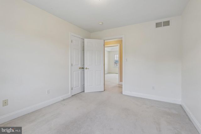 9 WYETH LN, Hockessin, DE 19707