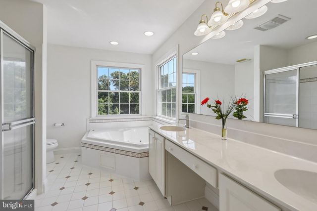 9 WYETH LN, Hockessin, DE 19707