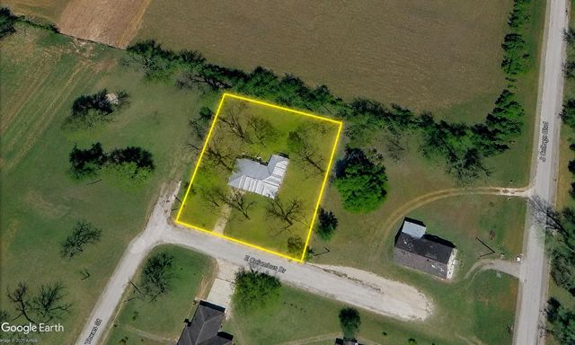 905 E Columbus Drive, Wharton, TX 77488