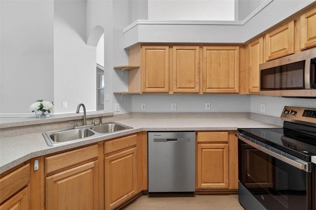 10018 CANNON DRIVE, Riverview, FL 33578