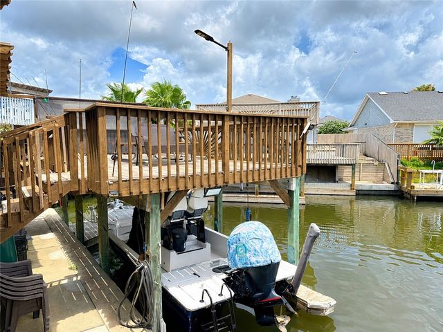 13606 Moro Ln, Corpus Christi, TX 78418