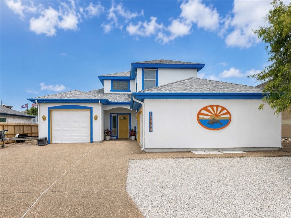 13606 Moro Ln, Corpus Christi, TX 78418