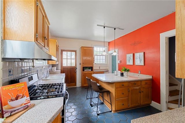 268 E 40th ST, Norfolk, VA 23504