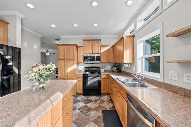 6916 Lawrence Farm Lane, Randleman, NC 27317