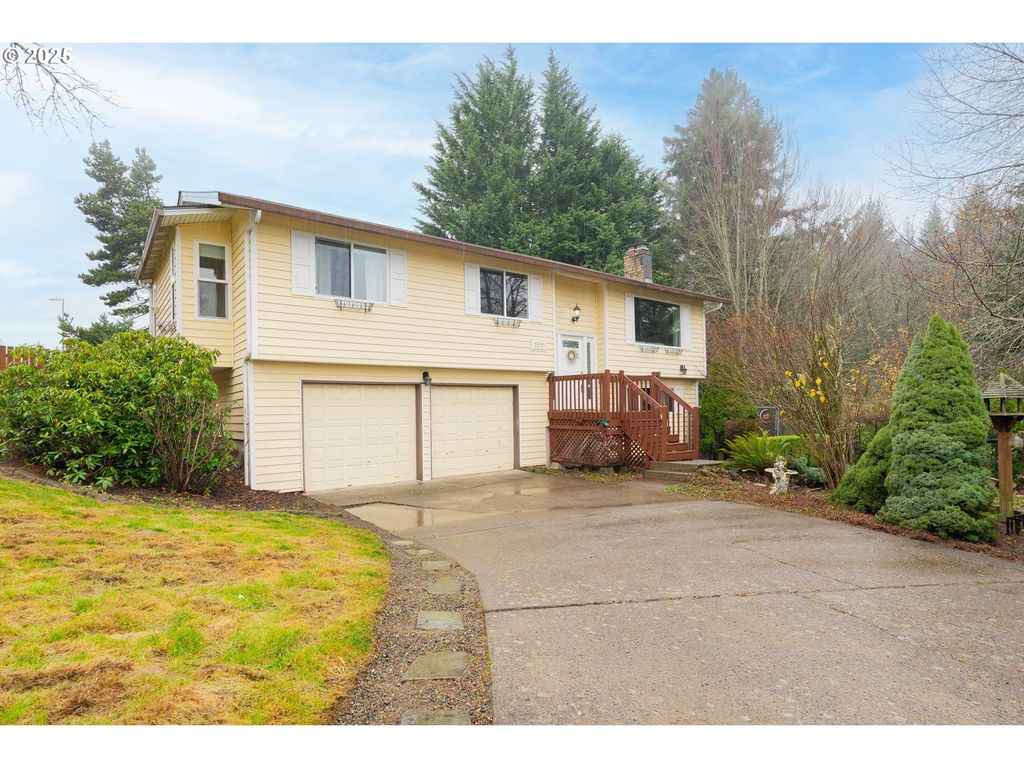 3270 Nw IVY Ln, Camas, WA 98607