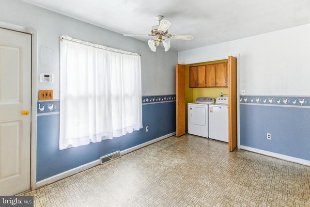654 W HOLLY AVE, Pitman, NJ 08071