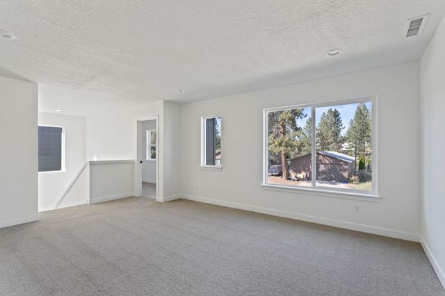 6213 E 13th Ln, Spokane Valley, WA 99212