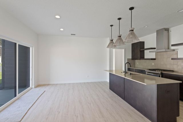 6213 E 13th Ln, Spokane Valley, WA 99212