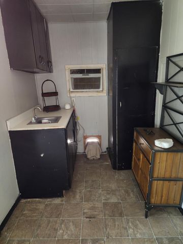 423 S Washington Street, San Angelo, TX 76901