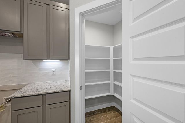 8742 Mallow Rose Way, Rosharon, TX 77583