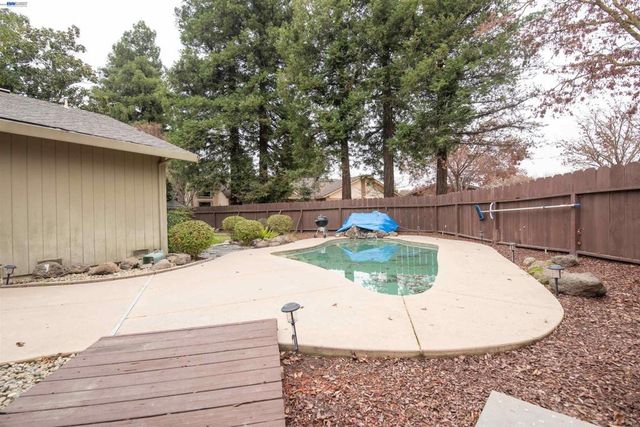 1336 HIDDEN GLEN DR, Modesto, CA 95355