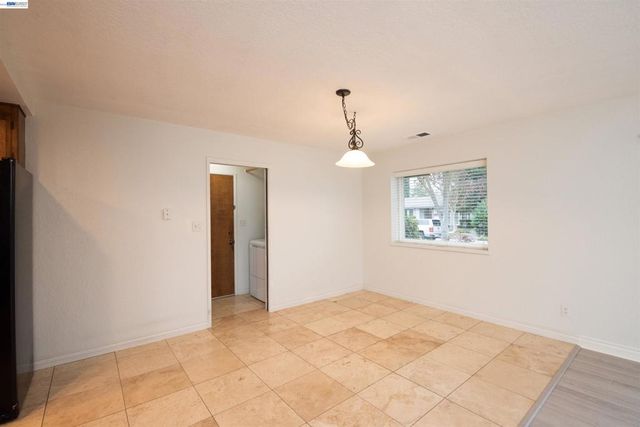 1336 HIDDEN GLEN DR, Modesto, CA 95355