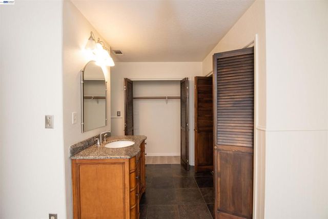 1336 HIDDEN GLEN DR, Modesto, CA 95355