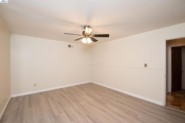 1336 HIDDEN GLEN DR, Modesto, CA 95355