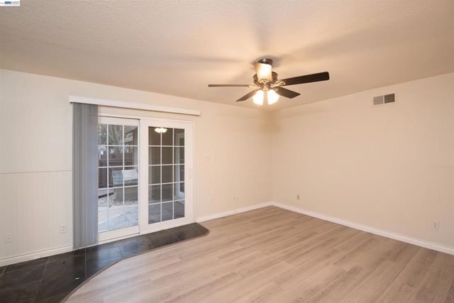 1336 HIDDEN GLEN DR, Modesto, CA 95355