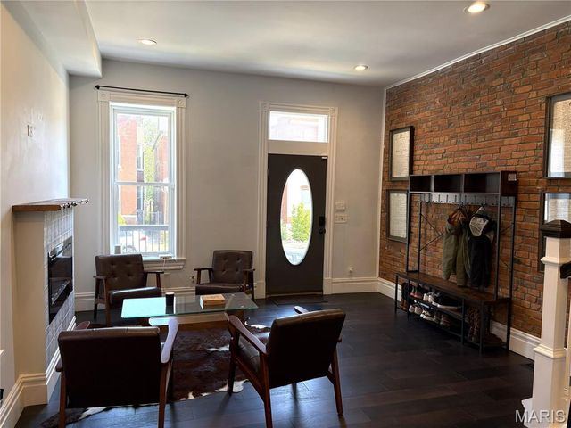 2816 Magnolia Avenue, St Louis, MO 63118