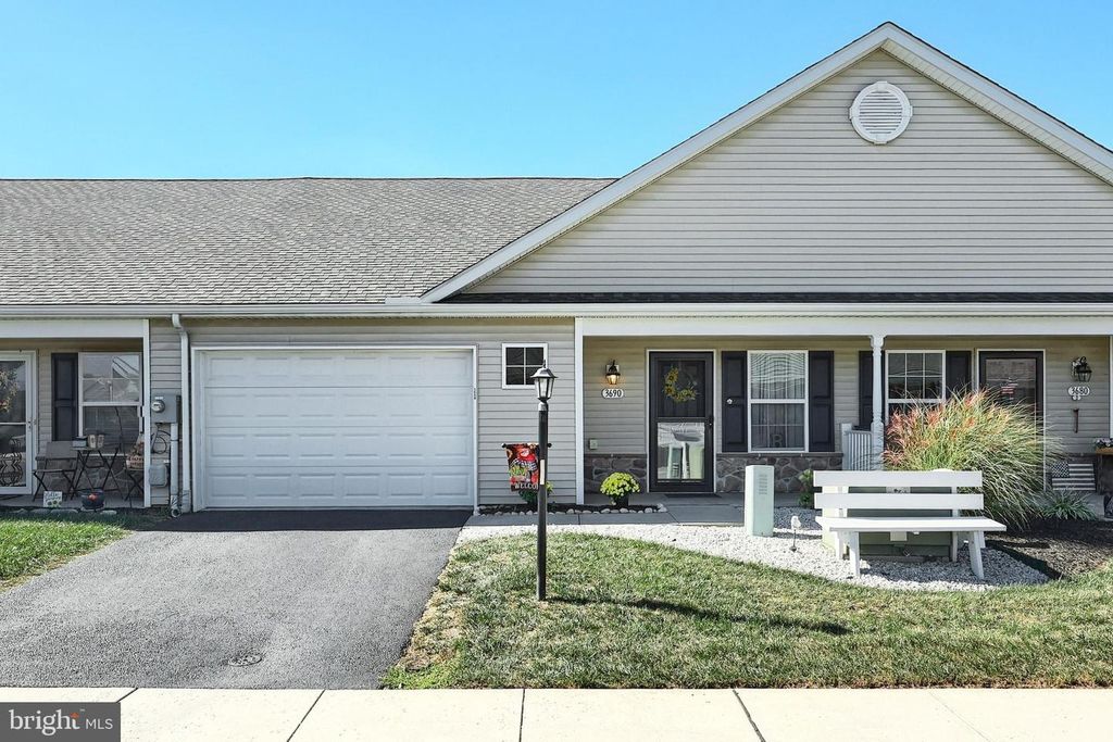 3690 RYE CT #2, Dover, PA 17315