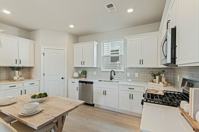 1314 Ruddy Way, Lebanon, TN 37090