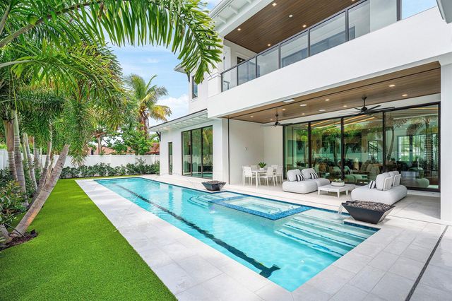 201 NE 4th Avenue, Boca Raton, FL 33432