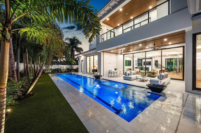 201 NE 4th Avenue, Boca Raton, FL 33432
